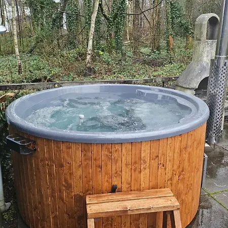 Balistyle Incl Hottub Near Amsterdam And Haarlem Сasa de vacaciones Velsen-Zuid
